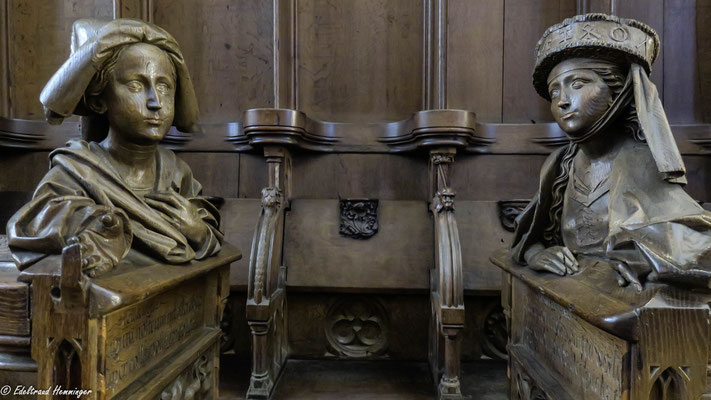 Figuren im Chorgestühl