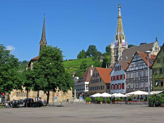 © Traudi - Marktplatz mit Münster St. Paul (li.) und Frauenkirche (re)