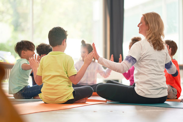 Yoga für Kinder, Kinderyoga, PrÄVIG, #yogahilft