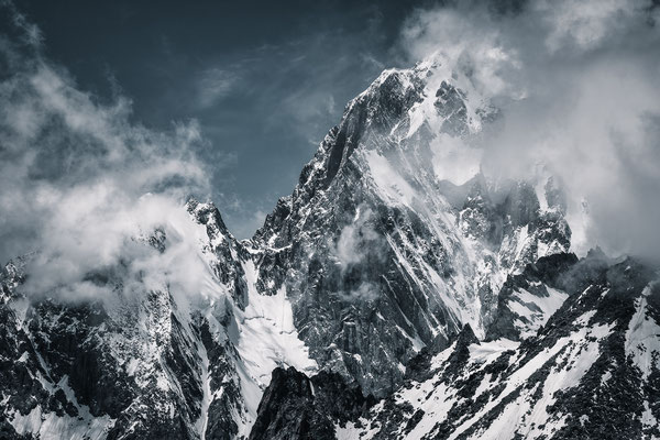 Monta Bianco mountain range - Italy © Jurjen Veerman