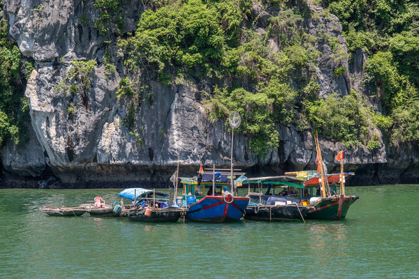 Halong Bay - Vietnam © Jurjen Veerman