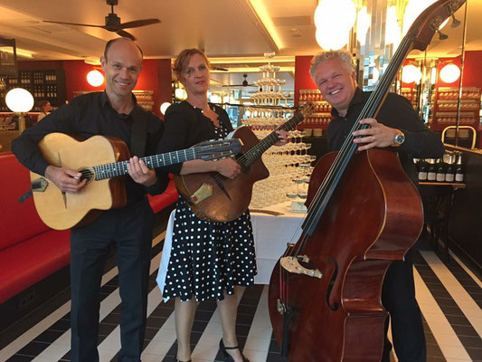 Gypsy Jazz Trio Blue Skies