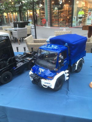 Mercedes Benz Unimog U300