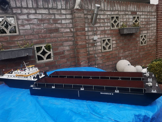 Duwboot met Duwbak