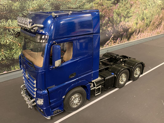 Mercedes  Benz Actros 3363 6x4 Gigaspace