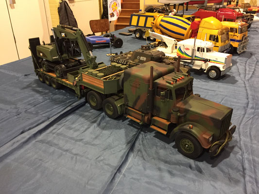 King Hauler + Dieplader Leger uitvoering
