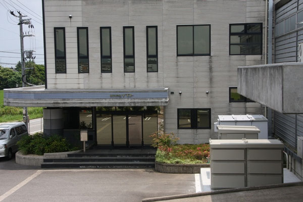 本社正面