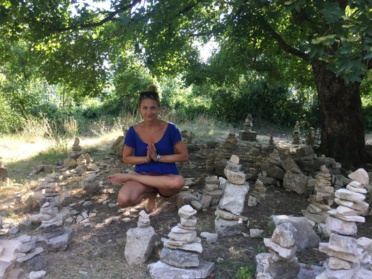 Atmanjali Mudra in Friedenstürmchen
