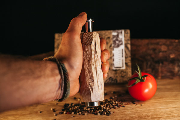 salt and pepper grinders