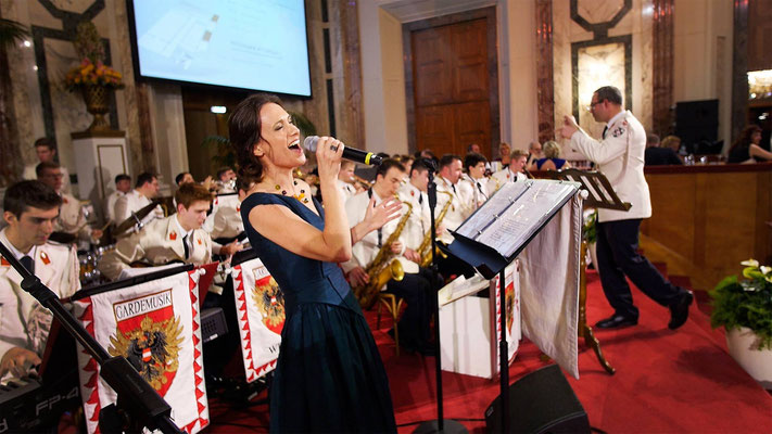Lia - Hochzeitssängerin