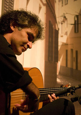 Bino Dola, live im August 2009
