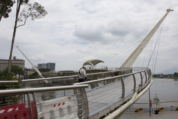 Kuching - Darul Hana brug