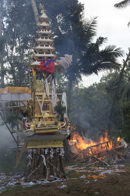 Tukad Cepung - crematie