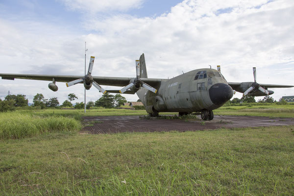 Khe Sang combat base