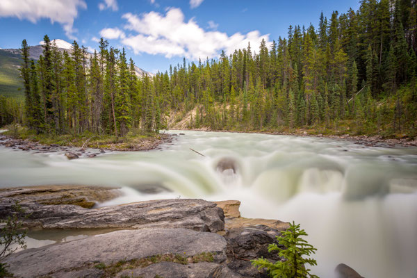 Sunwapta Falls