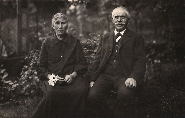 Ururgroßeltern Magdalena (geb. Fröhlich) und Heinrich Gabelmann