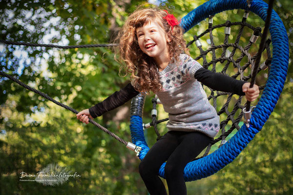 Schaukeln - pures Kinderglück beim Fotoshooting in Potsdam und Halle