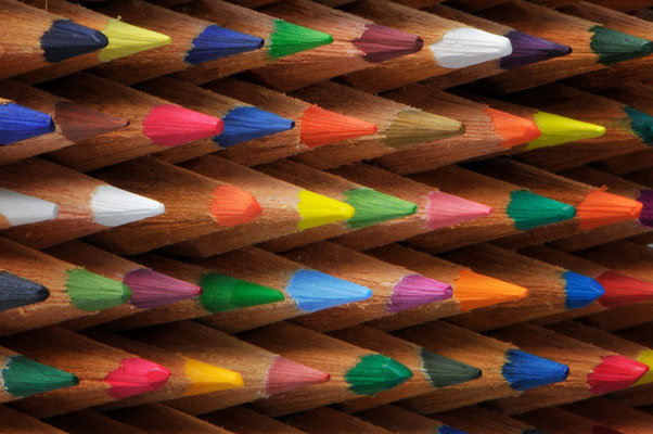 bunt-buntstifte-von-der-seite