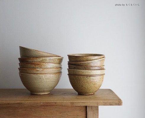◯わら灰　どんぶり（16×7.5cm） ・小丼（14.5×7.5cm）