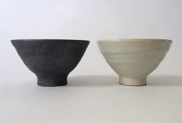 めしわん　黒・粉引（12×6.5㎝）