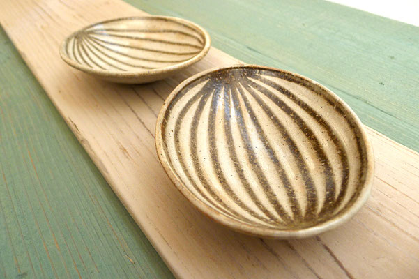 ◯粉引　アーモンドボウル（17×13.5×5㎝）