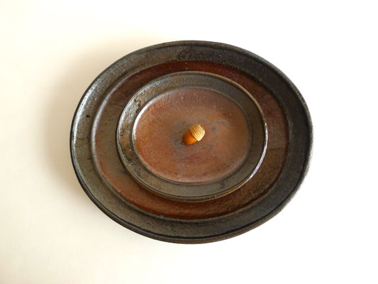 赤×黒　オーバル皿　中・特小（22×18.5×3cm・14×12×2.5cm）