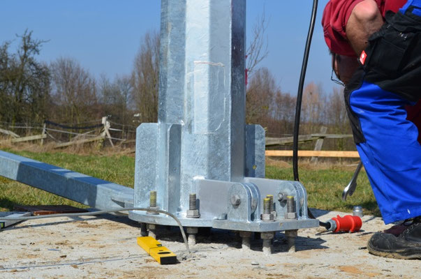 Windmast für Antaris Braun Windanlage