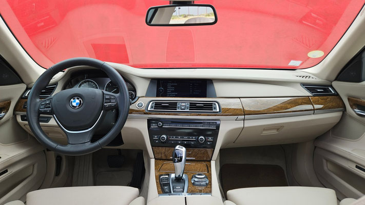 Planche de bord 740d