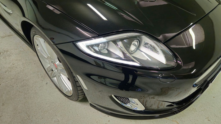Angle avant gauche Jaguar XKR 5.0L