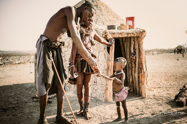 faces of namibia - himba kaokoveld namibia