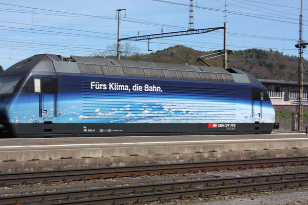 Re 460 002-9 „Fürs Klima die Bahn“, Killwangen, 06.04.2011 (©pannerrail.com)