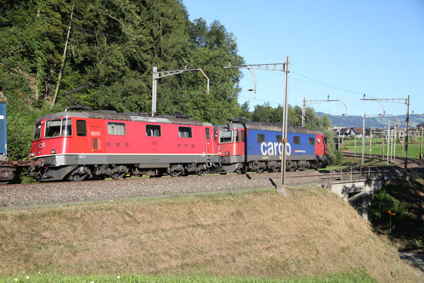 Re 4/4, 11332, Rotkreuz (03.09.2013) ©pannerrail.com