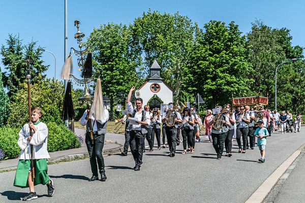 Procession 36