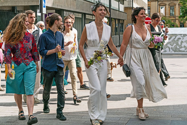 Wedding Clowns IX