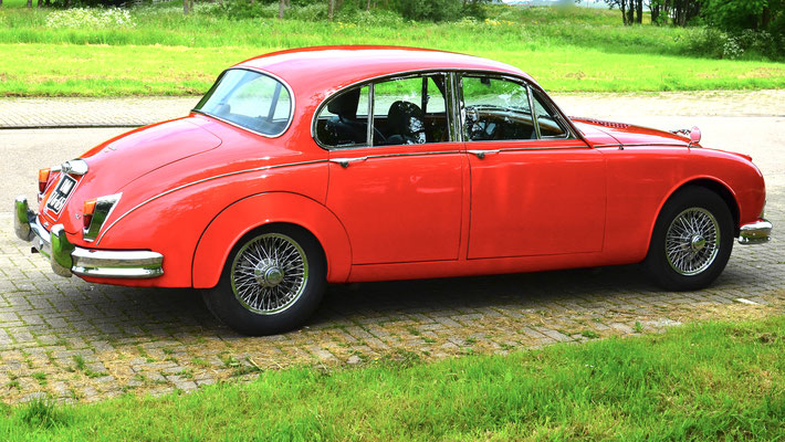 Rechterzijde Jaguar Mark2  3.8 liter uit  1966