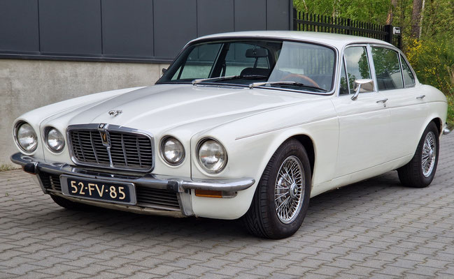 Jaguar XJ12 - 1975