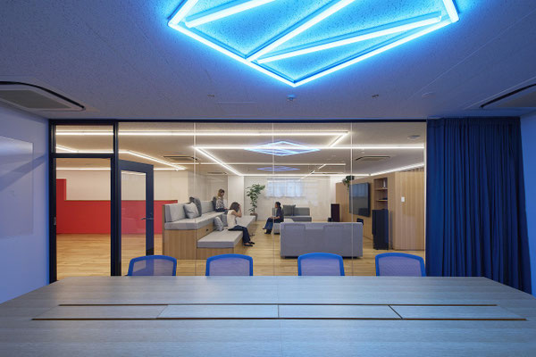 2023'  shapefarm office  -TOKYO-  （Design:maru・chi)