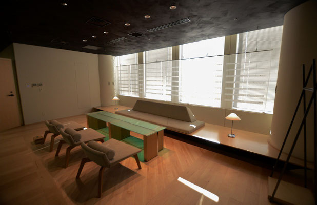 2014'  cool japan fund -TOKYO- （Design:エイスタディ）