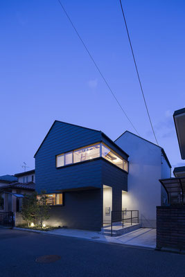 2016'  I邸　-CHIBA-   （Architect:フィールド・デザイン・アーキテクツ） 撮影：西川公朗
