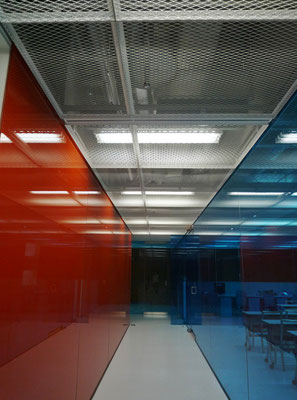 2010'  AGC studio  -TOKYO-   （Design:乾久美子建築設計事務所)