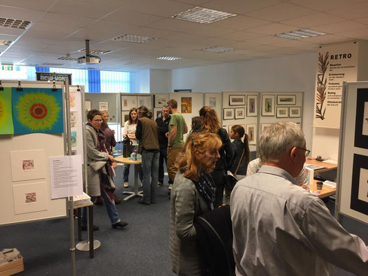 Besucher beim Druckgrafik-Festival 2018.