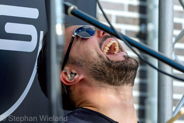 Cover Groove in Düsseldorf