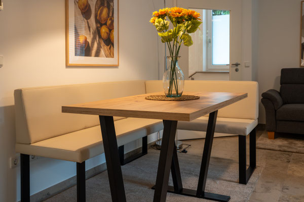 Eleganter Essbereich der Villa One bei Villa Kirnach im Allgäu