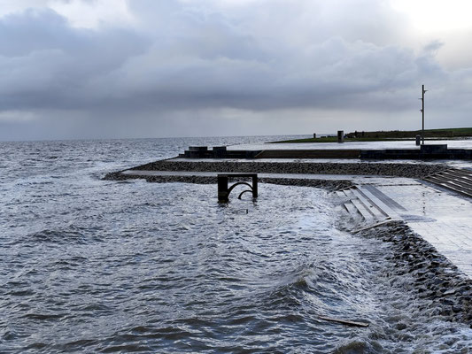 Sturmflut an der Perlebucht in Büsum