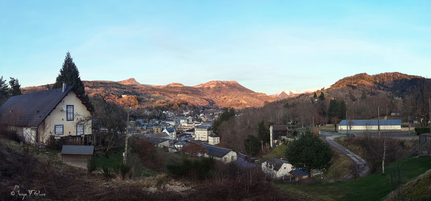 La Bourboule vue de la route de la Surgère 