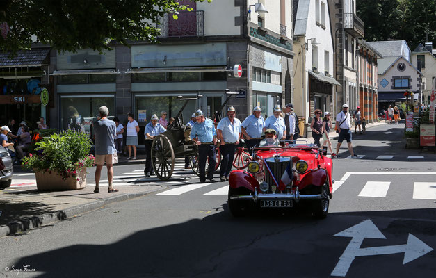 Défilé belle époque des 125 ans du Funiculaire - Le 14 juillet 2023  - Le Mont Dore - Massif du Sancy - Auvergne - France 