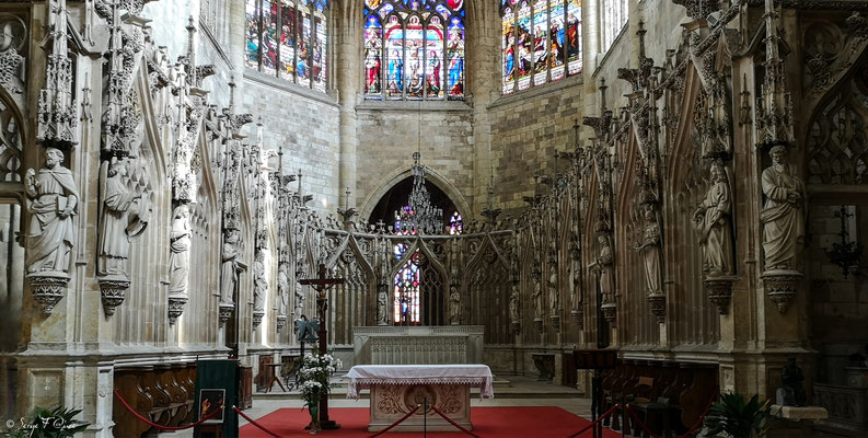 Chœur de la Cathédrale St Pierre  à Condom - Gers - France - Sur le chemin de Compostelle 