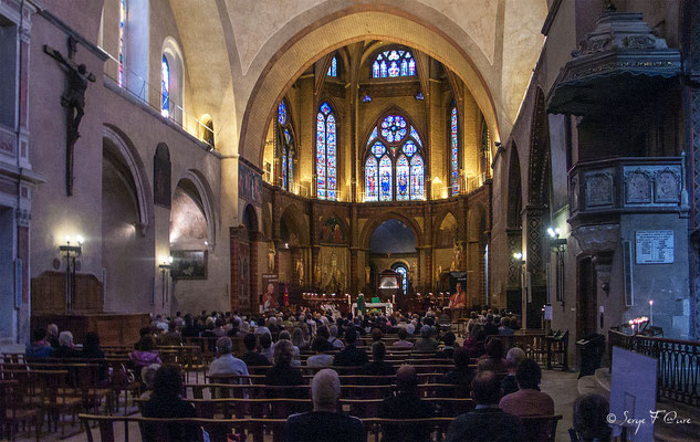 Messe dans la Cathédrale Saint-Étienne de Cahors - Sur le chemin de Compostelle