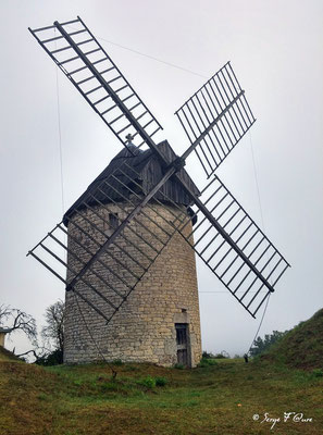 Moulin à vent de Cieurac - Sur le chemin de Compostelle