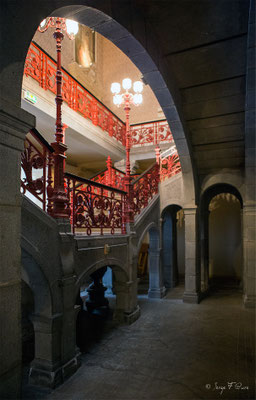 Pilier de l'escalier principal de la Mairie de La Bourboule - Auvergne - France